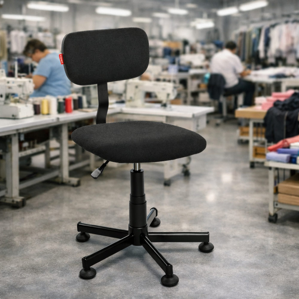 Najmocniejsze na rynku krzesło szwalnicze na stopkach Black 01